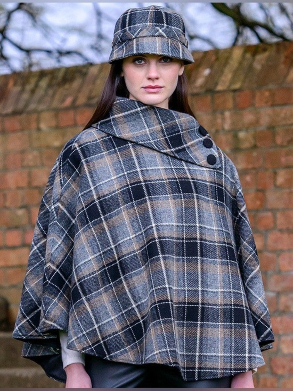 NWT Mucros Weavers Poncho Wool Cape Tweed Poncho Plaid Made Ireland one size